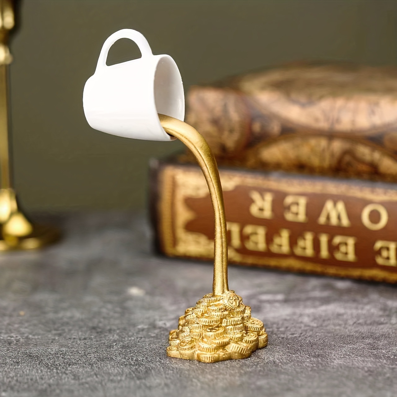 Floating Liquid Gold Mug Sculp - Newton Cradle Large incelemesi ve fiyatı