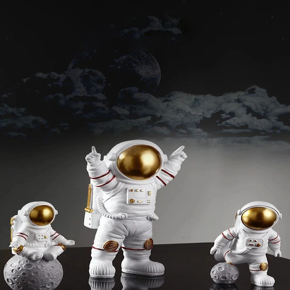 4 pcs Astronaut Figure Statue  - Newton Cradle Large incelemesi ve fiyatı